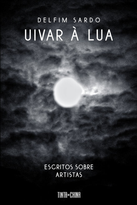 Uivar à Lua