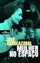 Mulher no espaço