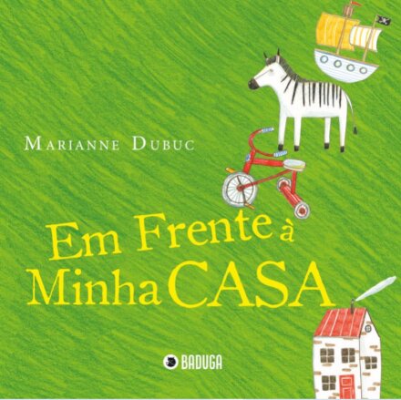 Em Frente à Minha Casa