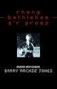 Rhwng Bethlehem a'r Groes