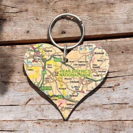 OS Map Wooden Heart Key-ring - Peak District National Park