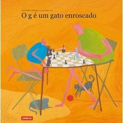 O G É Um Gato Enroscado